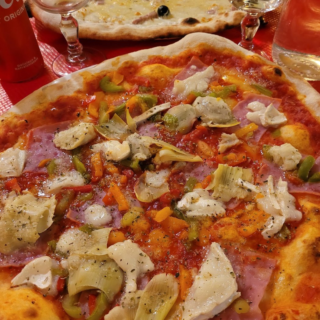 Pizza La Mamma 1